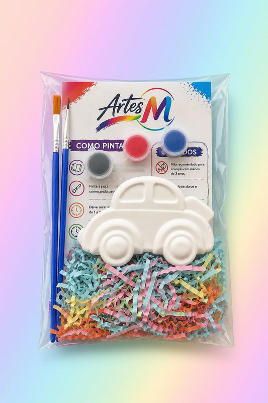 Kit lembrança carro com figura de gesso, três tintas e dois pincéis para pintar